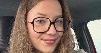 léa pet sitter à ST PRIEST 69800