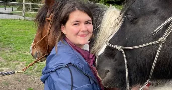 coline pet sitter à LA CHAPELLE DU BOIS 72400