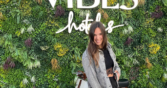 anaïs  pet sitter à FURIANI 20600_3