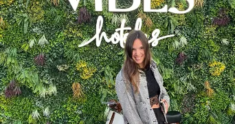 anaïs  pet sitter à FURIANI 20600