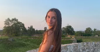 victoria pet sitter à MONTENDRE 17130