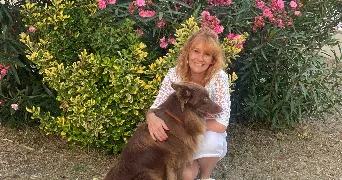 corinne pet sitter à VOULANGIS 77580