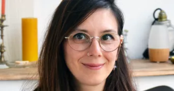 perrine pet sitter à MONTREUIL 93100