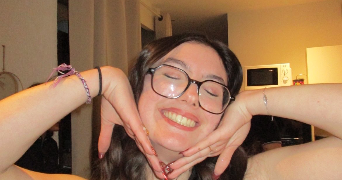 laura pet sitter à  01100