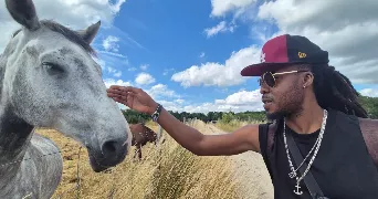 delton daniel pet sitter à MARSEILLE 06 13006