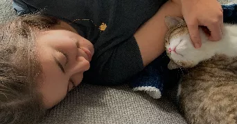 justine pet sitter à COGNAC 16100