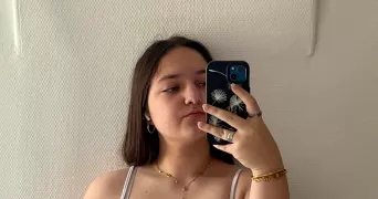 alyssia pet sitter à PARIS 15 75015