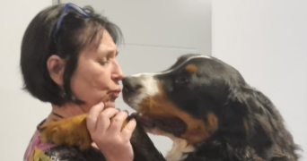 emmanuelle pet sitter à GINASSERVIS 83560_0