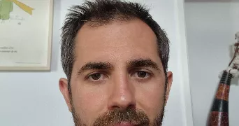 derek pet sitter à EVREUX 27000