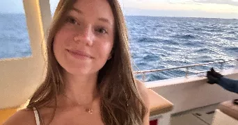 laura pet sitter à LYON 01 69001