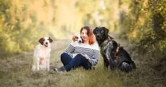 vanessa pet sitter à LA GARNACHE 85710