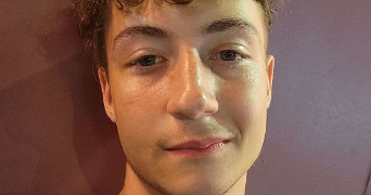 erwann pet sitter à ST GRATIEN 95210_1