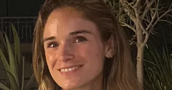 chloé pet sitter à PARIS 01 75001