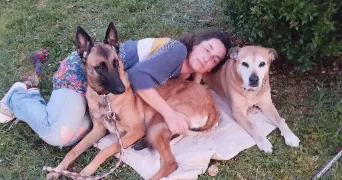corinne pet sitter à ST CLAR 32380
