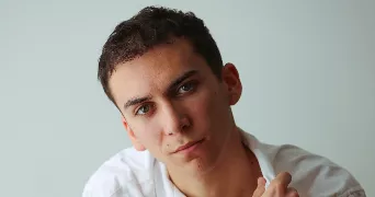 césar pet sitter à PARIS 10 75010