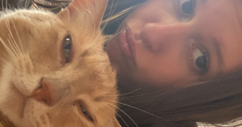 laura pet sitter à LA FARE LES OLIVIERS 13580_1