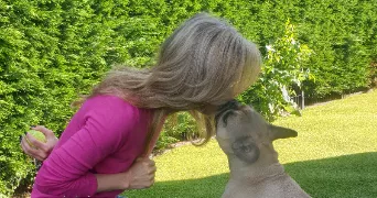 angie pet sitter à LA GRAND CROIX 42320