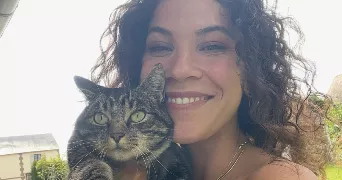 laura cat sitter à CERGY 95000