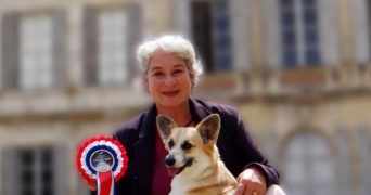 stéphanie pet sitter à AVREUIL 10130_0