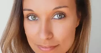 monia pet sitter à MAGNY LE HONGRE 77700