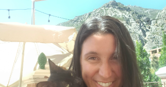 meriem pet sitter à NIMES 30900_0