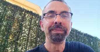 nicolas pet sitter à ST OUEN L AUMONE 95310