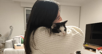 fernanda pet sitter à DELLE 90100_2