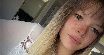 charlotte pet sitter à NEUVILLE SUR VANNE 10190_2