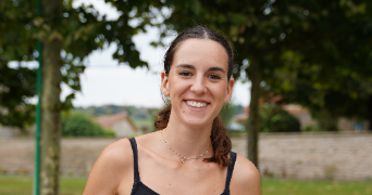 julia pet sitter à LA CHAPELLE DU MONT DE FRANCE 71520_0