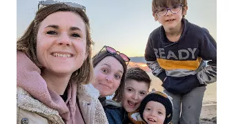 amélie pet sitter à NIEUL SUR MER 17137