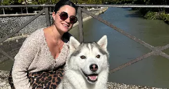 constance pet sitter à CHENNEVIERES SUR MARNE 94430