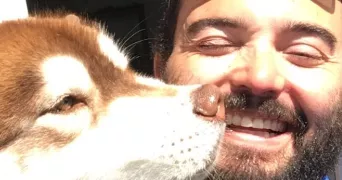 bastien pet sitter à VILLERS CARBONNEL 80200