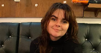 pauline pet sitter à MILHAUD 30540