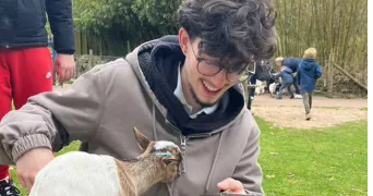léo pet sitter à CHERBOURG EN COTENTIN 50460