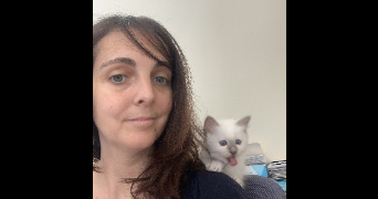 florence pet sitter à FLEURY LES AUBRAIS 45400_0