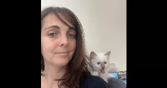 florence pet sitter à FLEURY LES AUBRAIS 45400