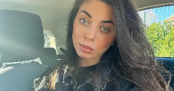 eloïse pet sitter à LE LUC 83340