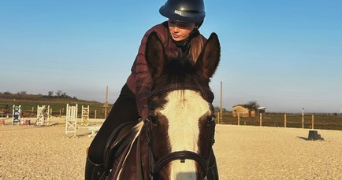 melvina pet sitter à TERNAY 69360_0