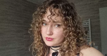 victoria pet sitter à LEVALLOIS PERRET 92300