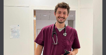 léo pet sitter à EXCENEVEX 74140_0