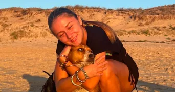 rebecca pet sitter à BORDEAUX 33000