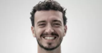 tom pet sitter à IVRY SUR SEINE 94200