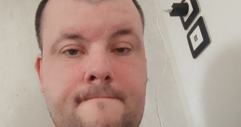 guy pet sitter à WATTRELOS 59150