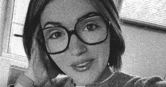 léa  pet sitter à AZAY LE BRULE 79400