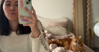 chloé pet sitter à BEAUCHAMP 95250_1