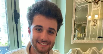 charles pet sitter à PARIS 16 75016