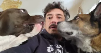 jullian pet sitter à CHANCELADE 24650