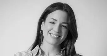 fiona pet sitter à IVRY SUR SEINE 94200