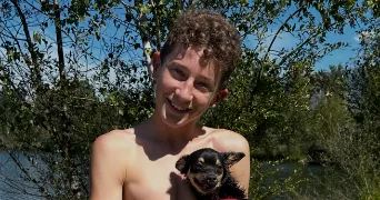 léon pet sitter à ROTHERENS 73110