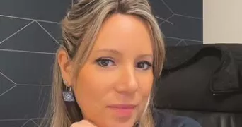 mélanie pet sitter à PARMAIN 95620